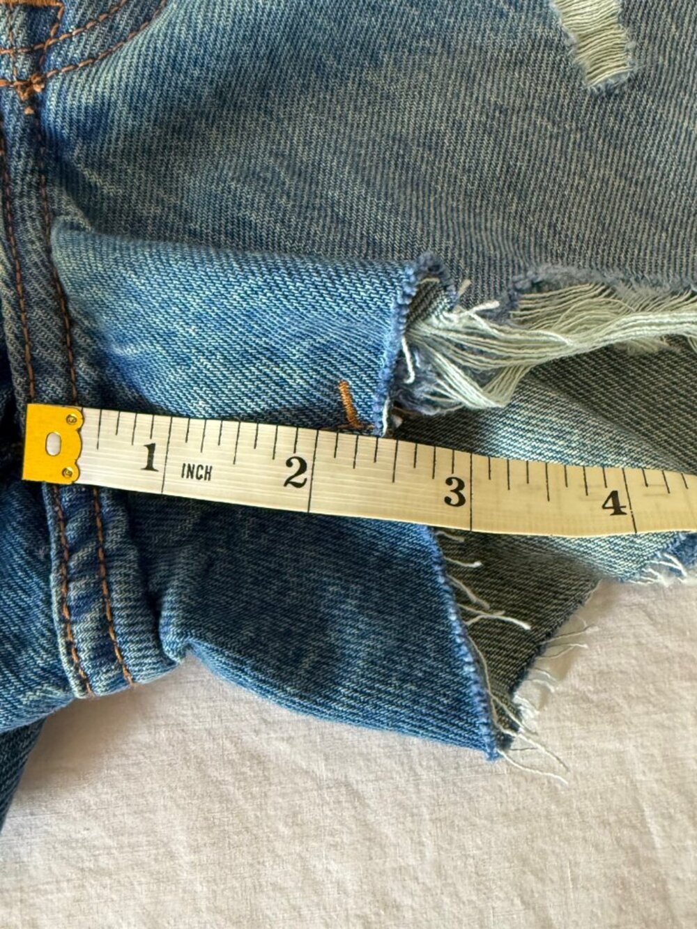 Universal Thread High Rise Mini Shorts Size 4 Distressed Button Closure NWT - Picture 6 of 10
